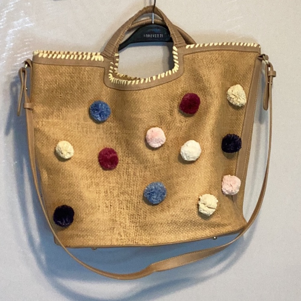Abbie & Emmie straw Pom Pom bag